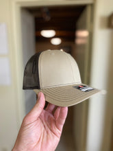 Load image into Gallery viewer, Richardson 112 - Original Trucker<br><div style="margin:0 auto;" class="pxFormGenerator" id="x_sUZgcQ02_PFM8szsUCMg"></div>